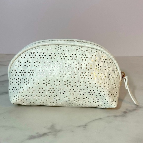 CHI Makeup Bag - Picture 3 of 5